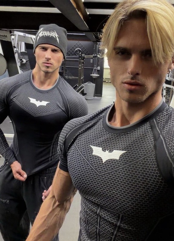 YOUNGLA 8004 - BATMAN COMPRESSION LONGSLEEVES BLACK SIZE LARGE SHIPED✅ gallery