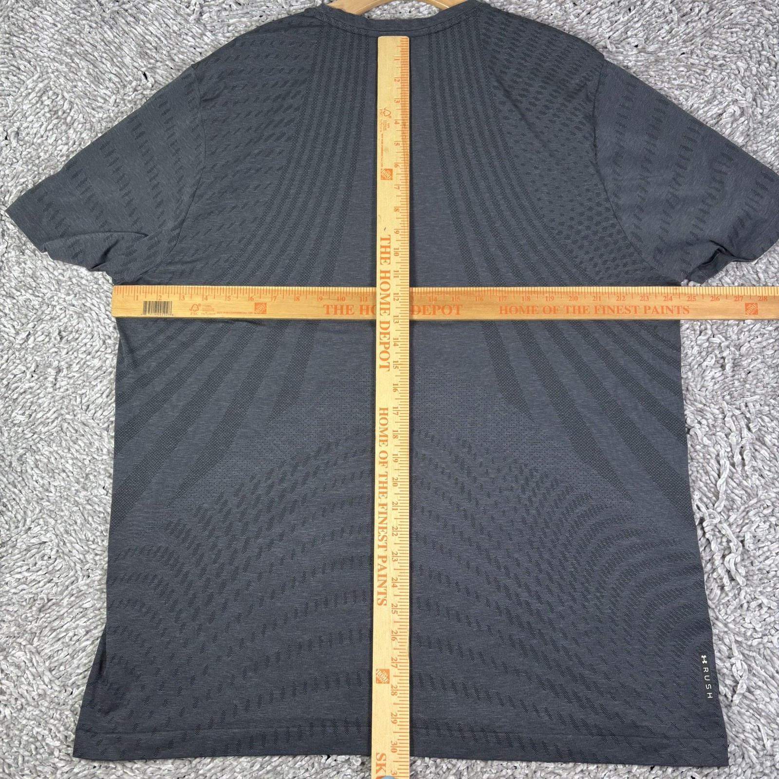 Under Armour Rush Celliant T-Shirt Mens XXL Short Sleeve Gray Activewear Gym Run gallery