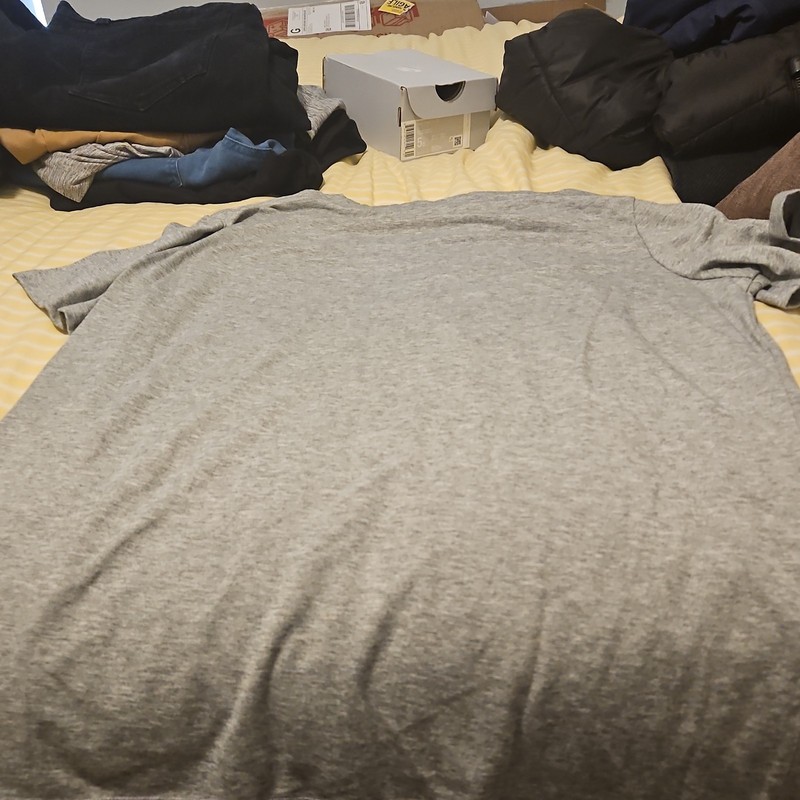 Nike Men’s Gray Solid Polyester Dri-FIT Logo Crew Neck Regular Fit T-Shirt XL gallery