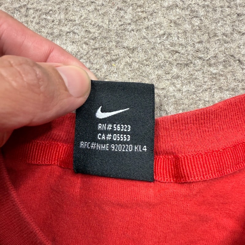 Vintage Y2K Nike T Shirt Men's Size L Red Short Sleeve Lightweight Performance gallery