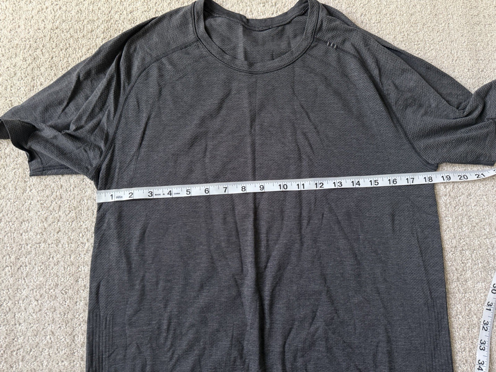 Lululemon Metal Vent Tech T Shirt in Heather Black Men M Performance Wicking gallery