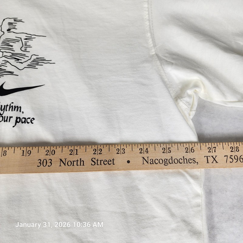 Men’s Nike Rhythm Runners Community Short Sleeve T-Shirt Men's 2XL New With Tags gallery