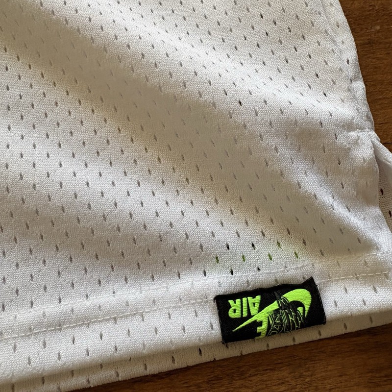 Nike Air Jordan Wings Logo Jersey White/Green/Black BQ8479-100 Men's Size Large gallery