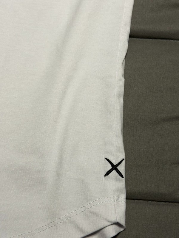 Cuts AO Curve-Hem Tee Small White gallery