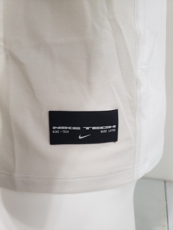 Nike Tech Men's Dri-FIT Short-Sleeve Base Layer IB1522-100 Size L gallery