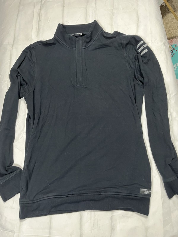 Preowned Black Long Sleeve Travis Mathew Newport 1/4 Zipper ER Logo Pullover gallery