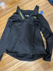 Callaway men’s L Black/Yellow 1/4 Zip Mock Neck Long Sleeve Polyester Pocket
