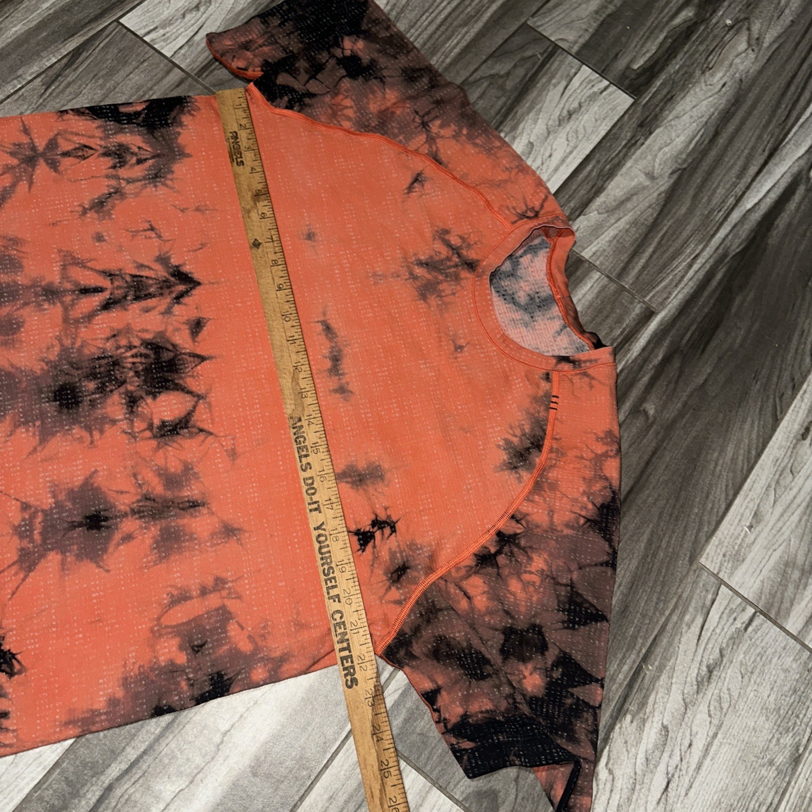 Lululemon Metal Vent Tech 2.0 Short Sleeve Shirt Disconnect Marble Dye Orange XL gallery
