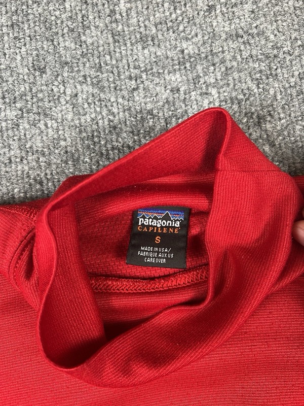 Vintage Patagonia Base Layer Shirt Mens S Capilene Turtle Neck Red Made in USA gallery