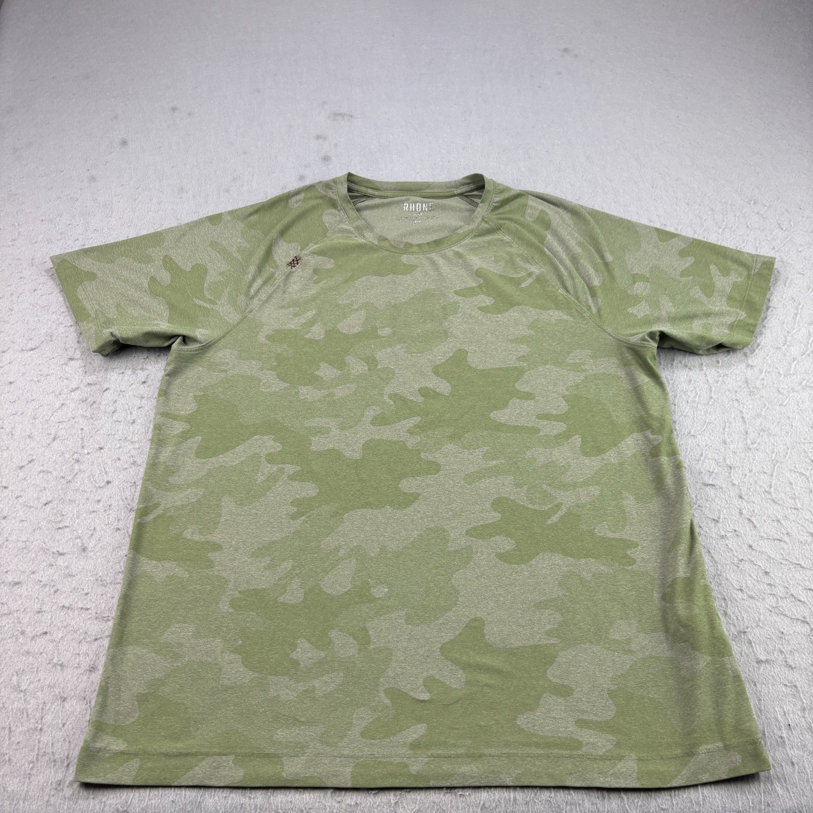 Rhone Shirt Mens Large Green Camo Reign Performance Crew Neck Stretch Athleisure gallery