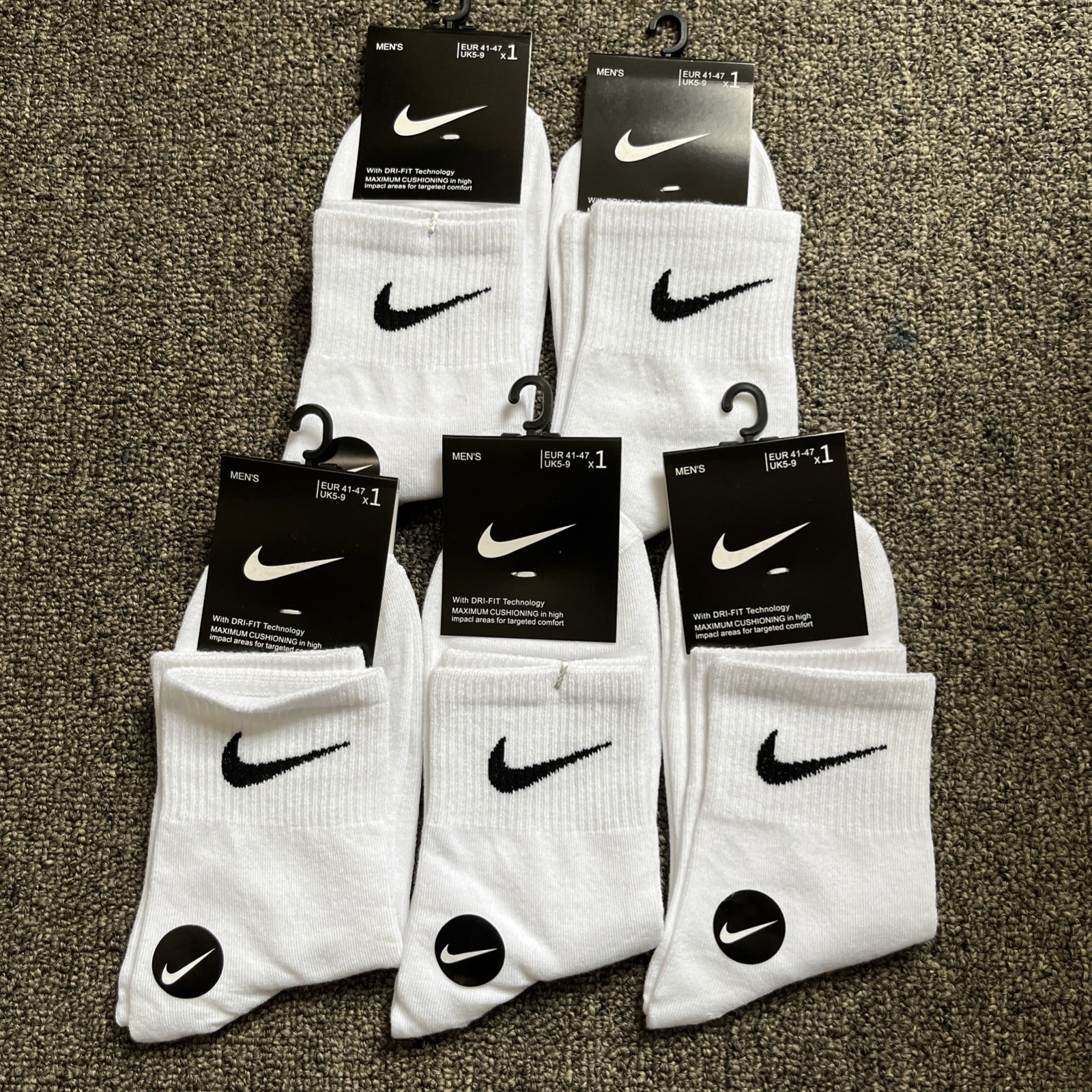 Nike Men’s Dri-Fit 5 Pair Socks Size Medium 6-10 White . New . gallery