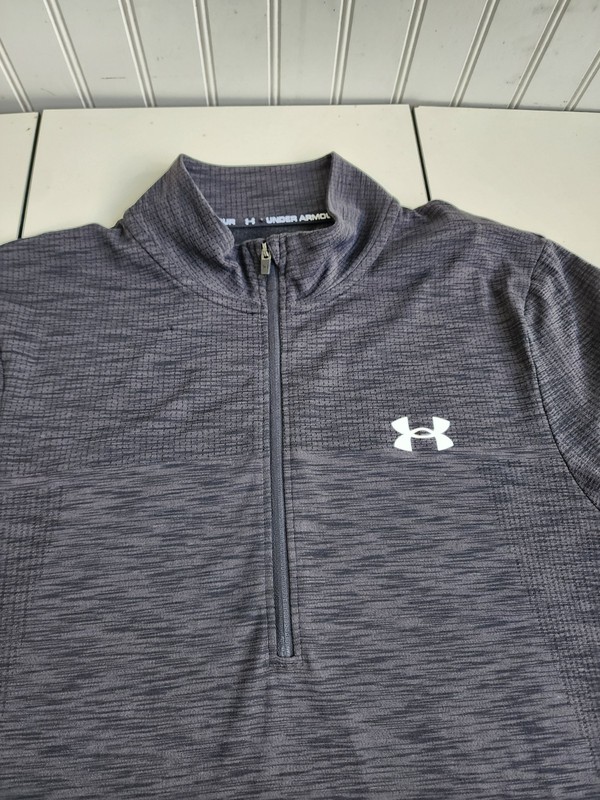 Under Armour Mens 1/2 Zip Pullover Charcoal Gray Fitted Long Sleve Stretch Sz M gallery