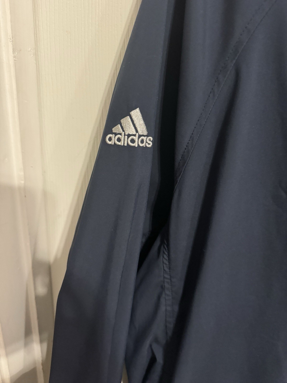 Adidas Climate Proof Men’s Size Large Navy V-Neck Golf Pullover Employee Lazboy gallery