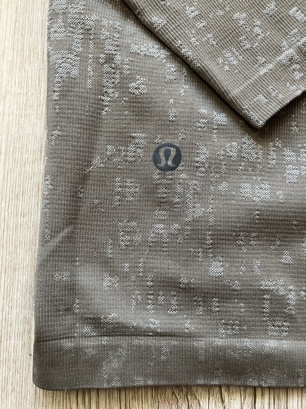 Lululemon Metal Vent Tech Long Sleeve 2.0 Sz. S NWT gallery