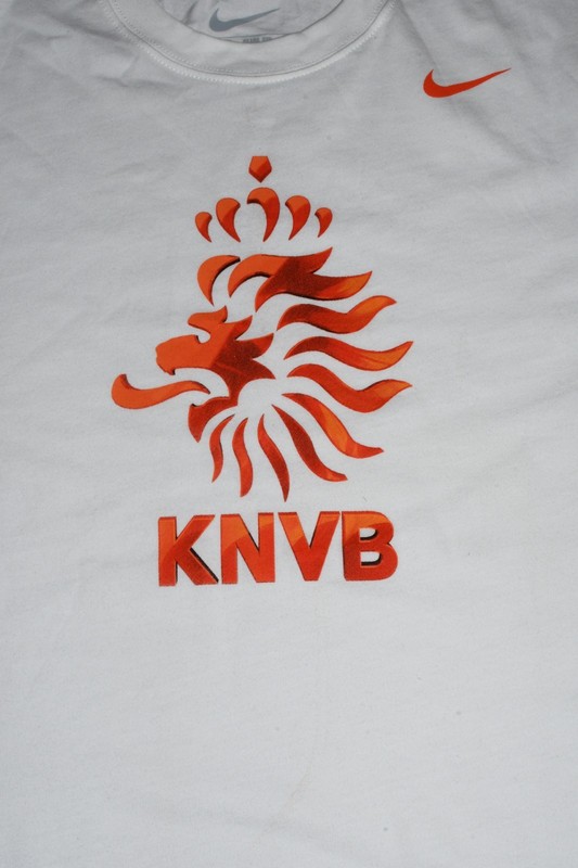 NIKE NETHERLANDS NATIONAL TEAM CORE BASIC MENS SOCCER T-SHIRT - MENS SIZE LARGE gallery