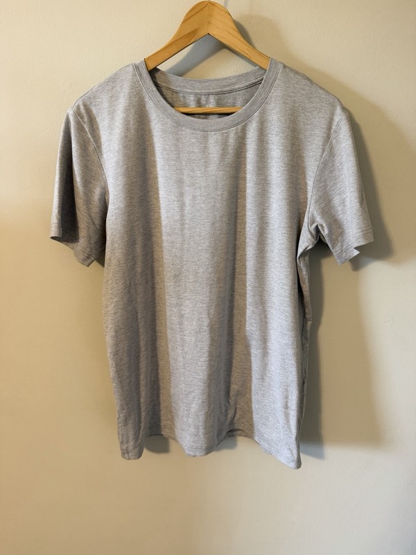 ALO Yoga Conquer Reform Crewneck Short Sleeve in Athletic Heather Gray gallery