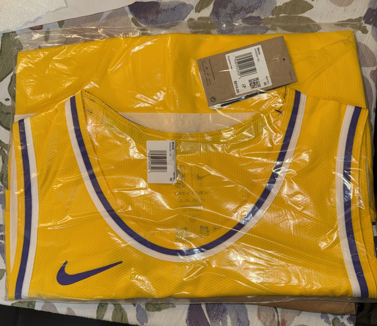 New Nike Los Angeles Lakers Kobe Bryant 8 Authentic Icon Gold Legacy Jersey Sz58 gallery