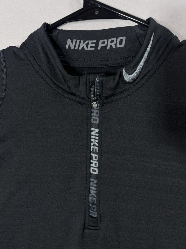 Nike Pro 1/4 Zip Pullover Shirt Mens Medium Black Fitted Hyperwarm Mid Layer gallery