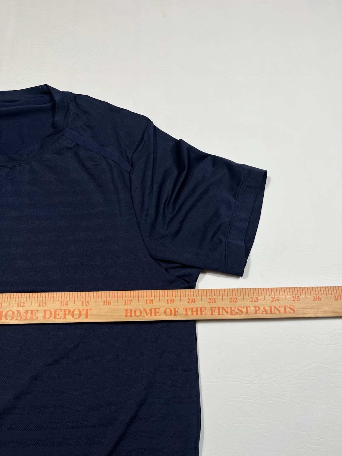 Rhone Swift Training Shirt Mens Medium Navy Blue Lightweight Short Sleeve gallery
