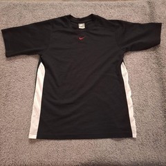 Nike Shirt Boys XL 18-20 Black White Colorblock Raglan Athletic Center Swoosh