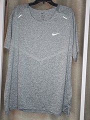 Nike Dri-FIT Rise 365 Short-Sleeve Top Smoke Grey/Heather CZ9184-084 Men’s XXL
