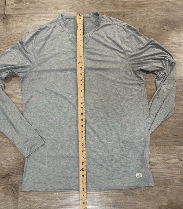 Vuori Ease Performance Henley Shirt Long Sleeve V194 Gray Mens Large L gallery