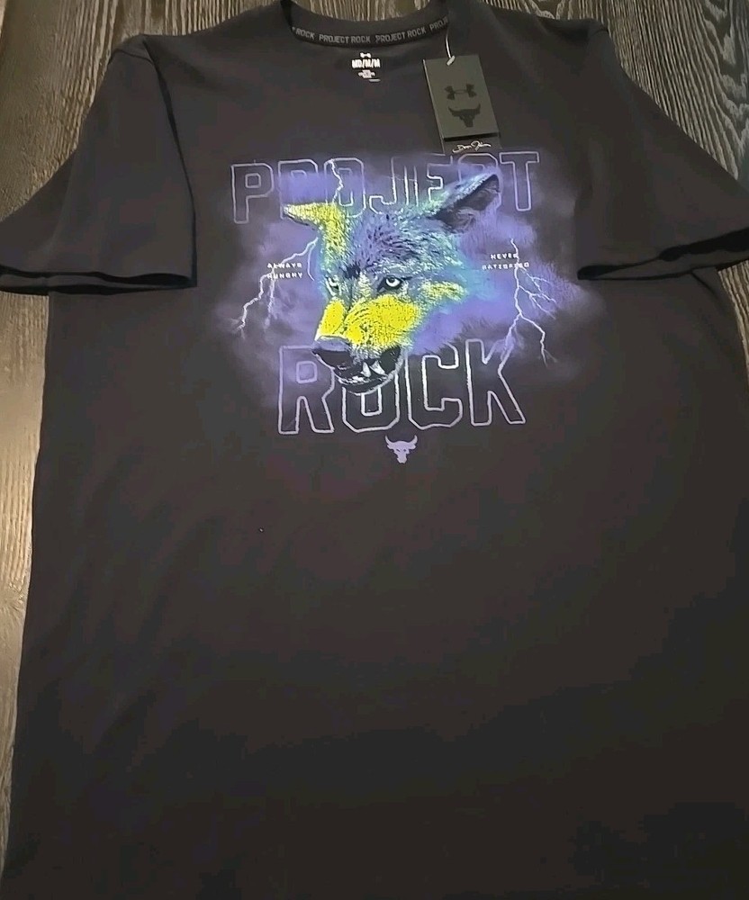 Under Armour Project Rock Wolf Heavy Weight Loose Fit T-Shirt Mens M