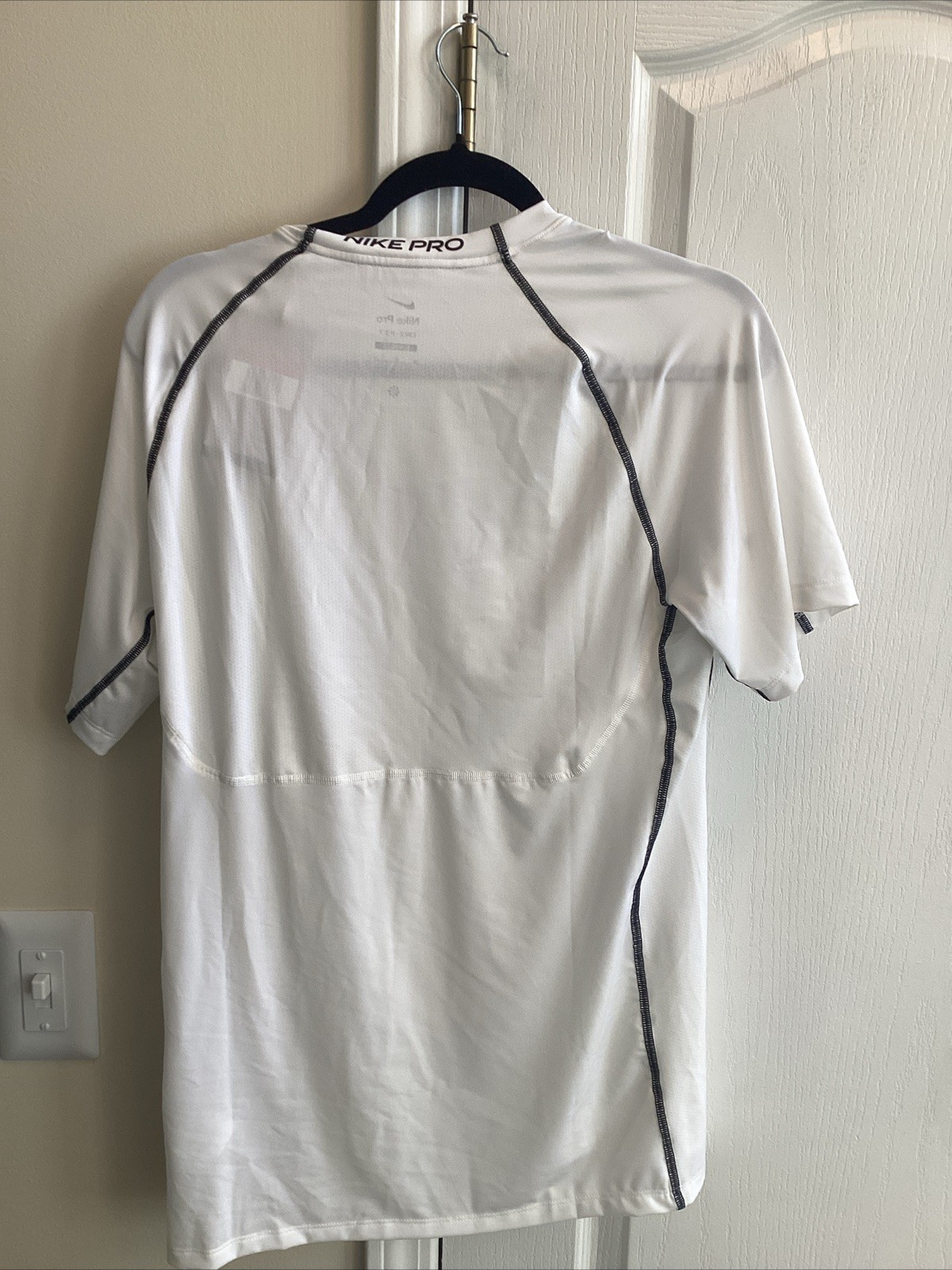 Nike Men's Pro Dri-Fit Slim Fit Short Sleeve Top White DD1982-100 Sz M gallery