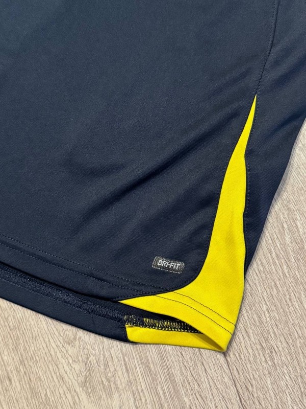 Vintage Nike Total 90 Jersey 2000s gallery