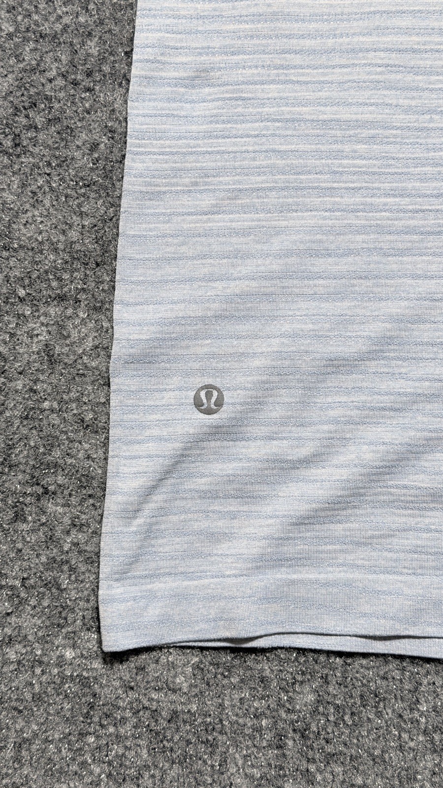 Lululemon Shirt Mens XL blue Dry Sense License to Train Short Sleeve Curved Hem gallery
