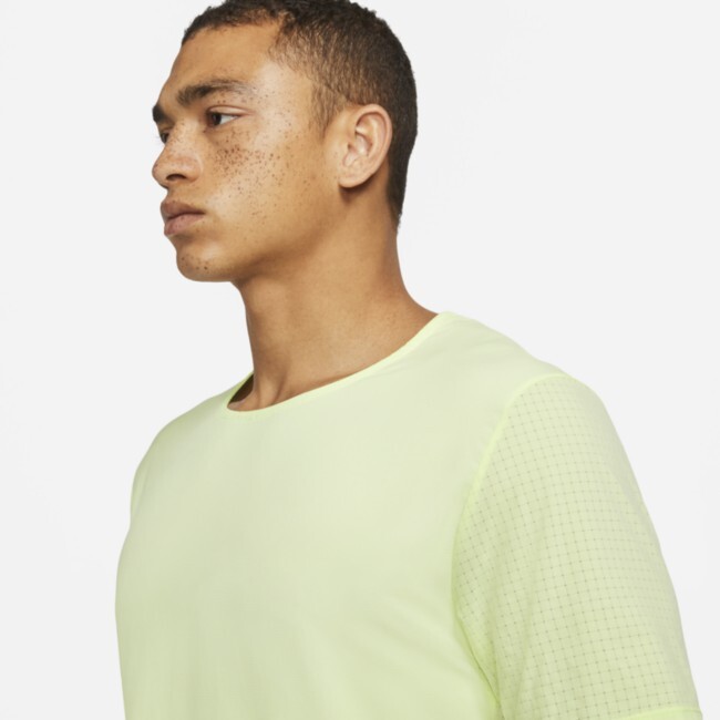 Nike Breathe Dri-Fit Green Rise 365 Trail Reflective Men's Running T-shirt XL gallery