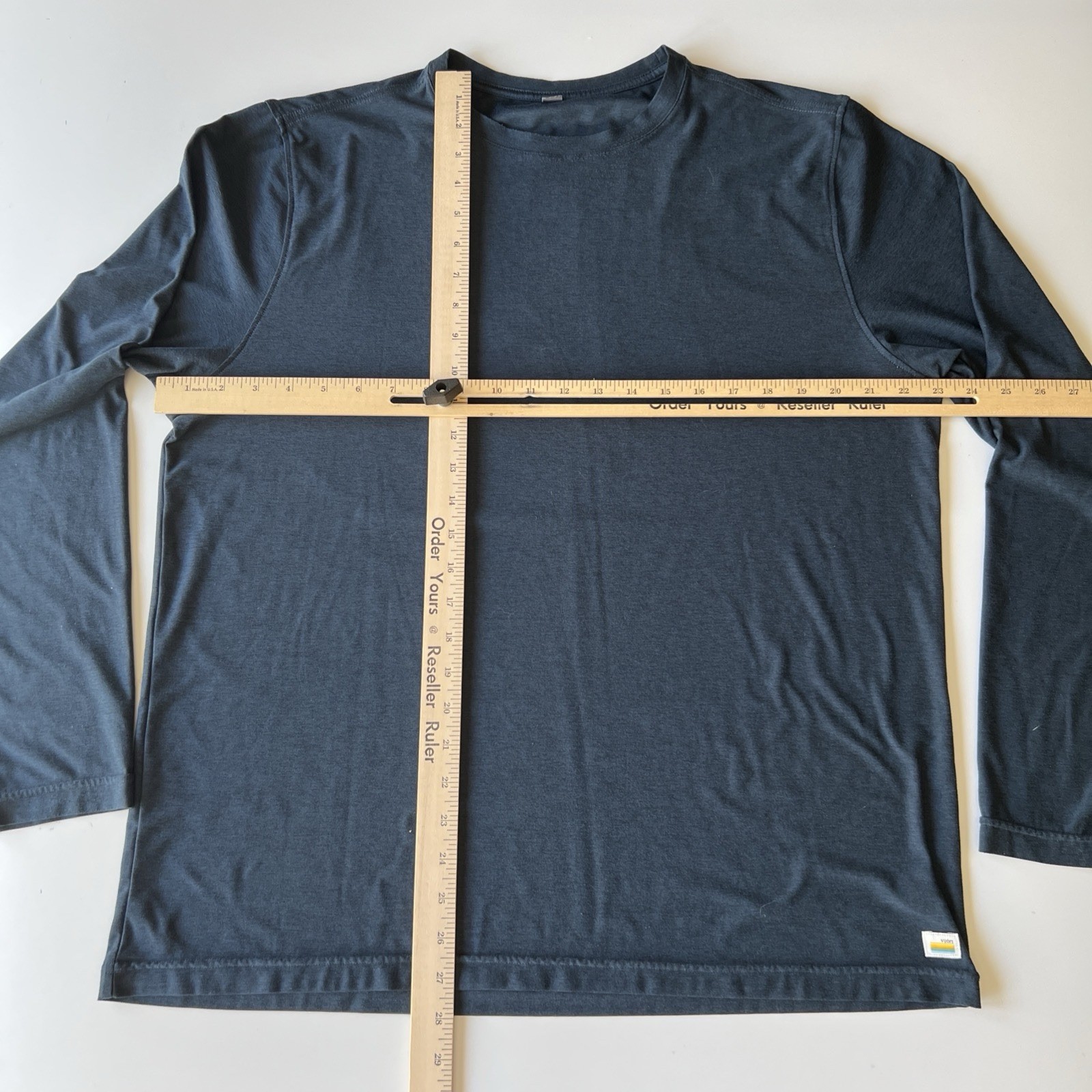 Vuori Strato Tech Tee Long Sleeve Men's XL Navy Blue Performance Soft gallery