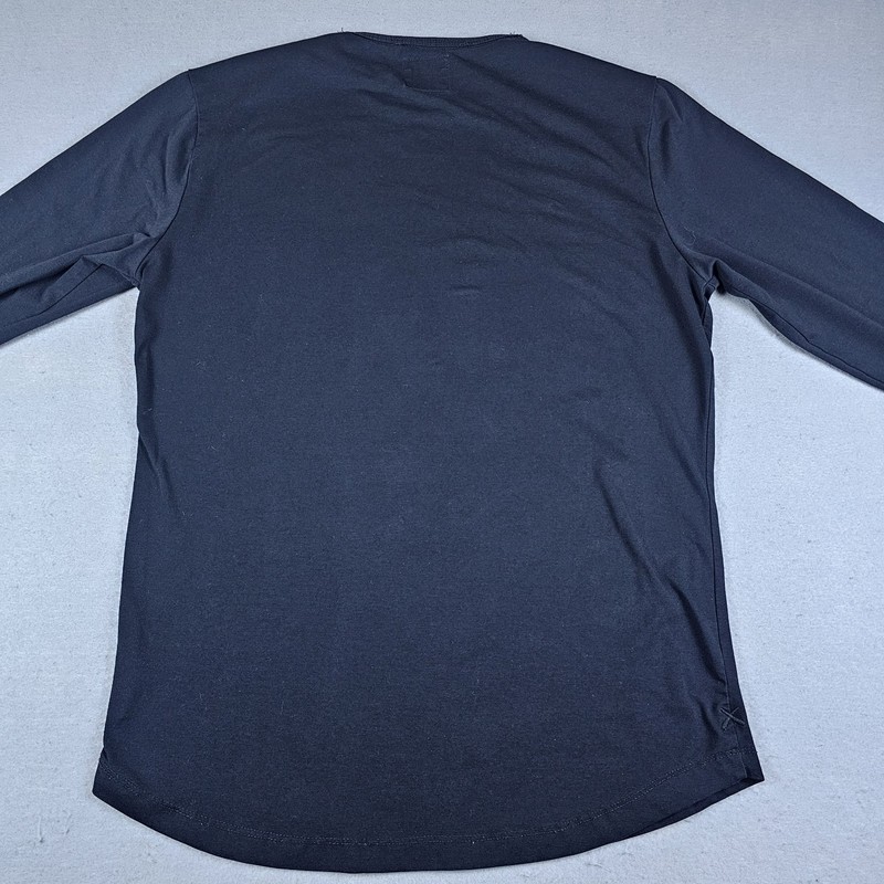 Cuts Clothing Curve Hem Shirt Mens Medium Black Long Sleeve Crewneck Solid Plain gallery