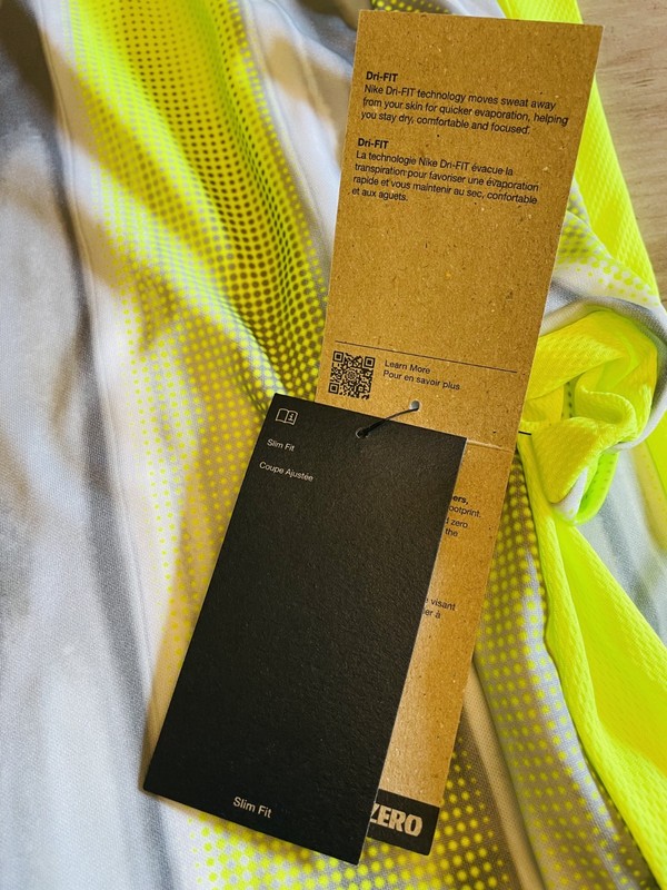 Nike Academy Dri-Fit Futbol Soccer Jersey Top Shirt Volt FZ0505-702 Men's L NWT gallery