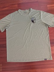Patagonia Green T- Shirt Active SZ L Short Sleeve Chest 46 Length 27 Recon Run