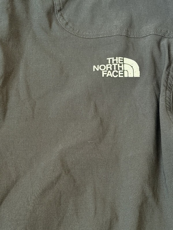 The North Face Flight Series Men's Black 1/4 Zip Pullover Long Sleeve L/G gallery