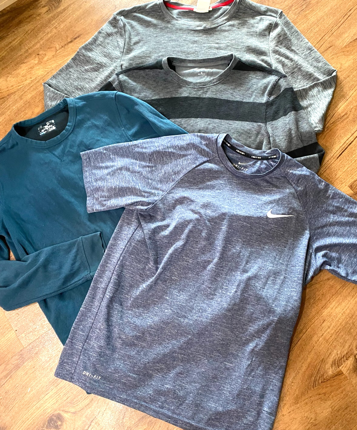 Lot of Pullover Shirts-Under Armour/Avalanche/Banana Republic/Nike-M gallery