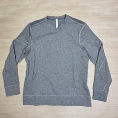Lululemon Mens Grey V-Neck Pullover Long Sleeve Shirt XL Contrast Shoulder Panel