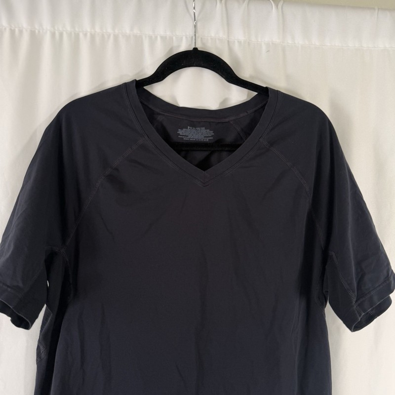 Under Armour Shirt Men's 3XL Black Short Sleeve Vneck Breathable Compression gallery