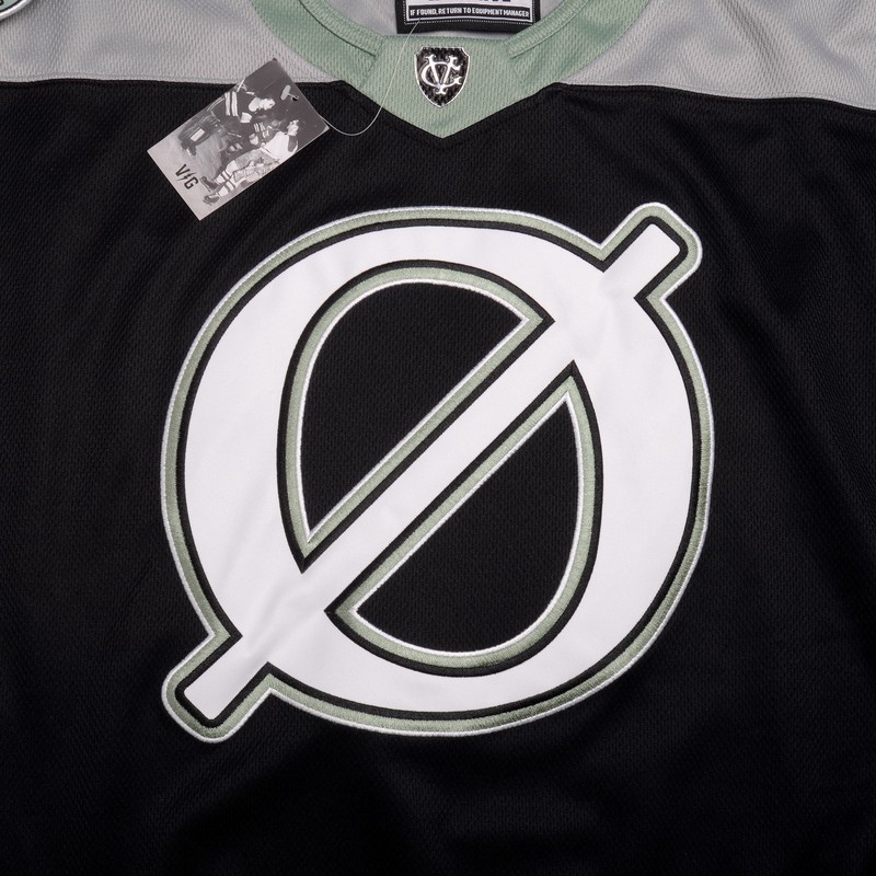 NWT Underoath X Violent Gentlemen 20 Years Hockey Jersey Men's Size XL VGHC gallery