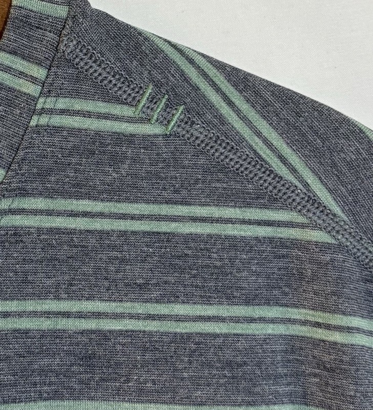 Lululemon Men's Large Gray & Green Stripe Short Sleeve Performance T-Shirt Tee gallery