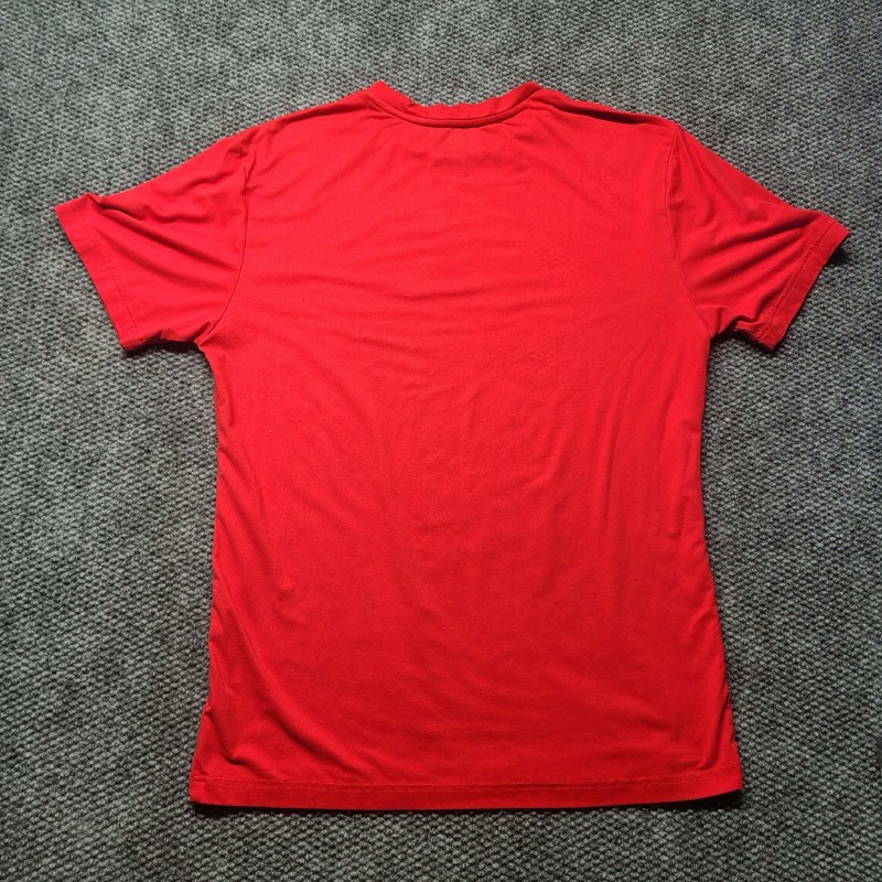 Reebok Men's Medium Delta Core Tshirt Red Athletic Moisture Wicking gallery