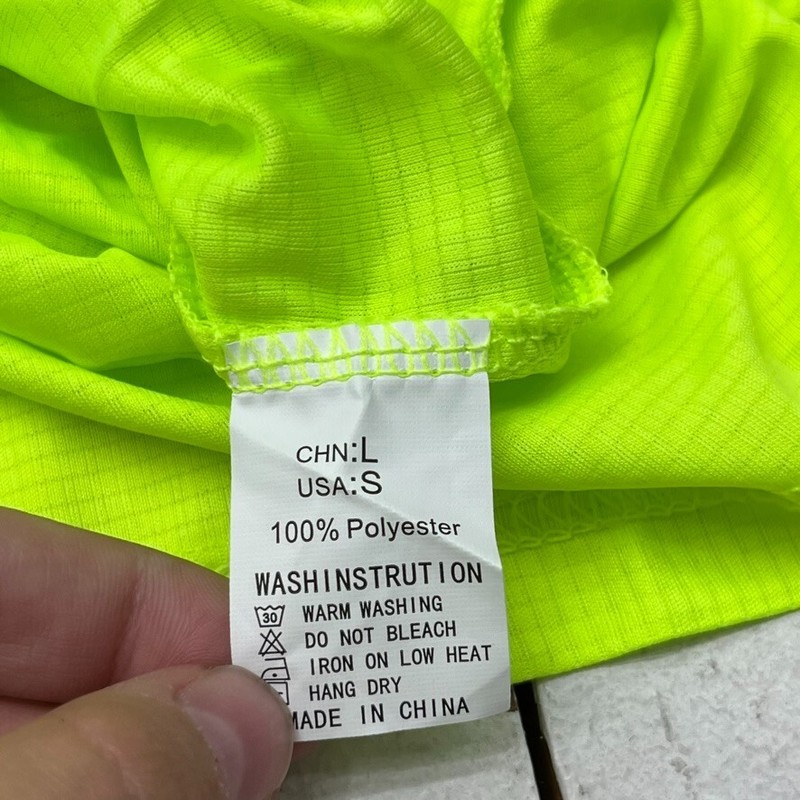 Neon Yellow Athletic Light-Weight Short Sleeve T-Shirt Mens Size Small gallery
