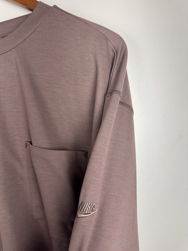 Nike Tech Pack Long Sleeve Shirt Oversized Fit Plum Mens Sz L Athletic Comfort gallery