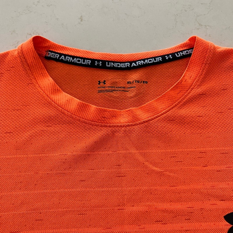 Under Armour T-Shirt Men’s XL Heathered Orange Fitted Short Sleeve gallery
