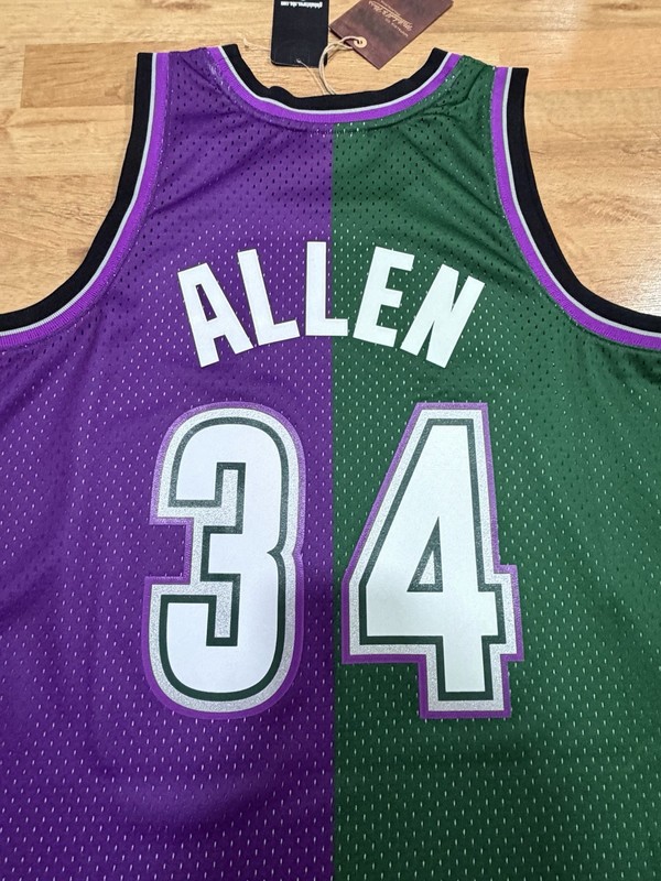 Mitchell & Ness Ray Allen 1996-97 Milwaukee Bucks Split Swingman Jersey M NWT gallery