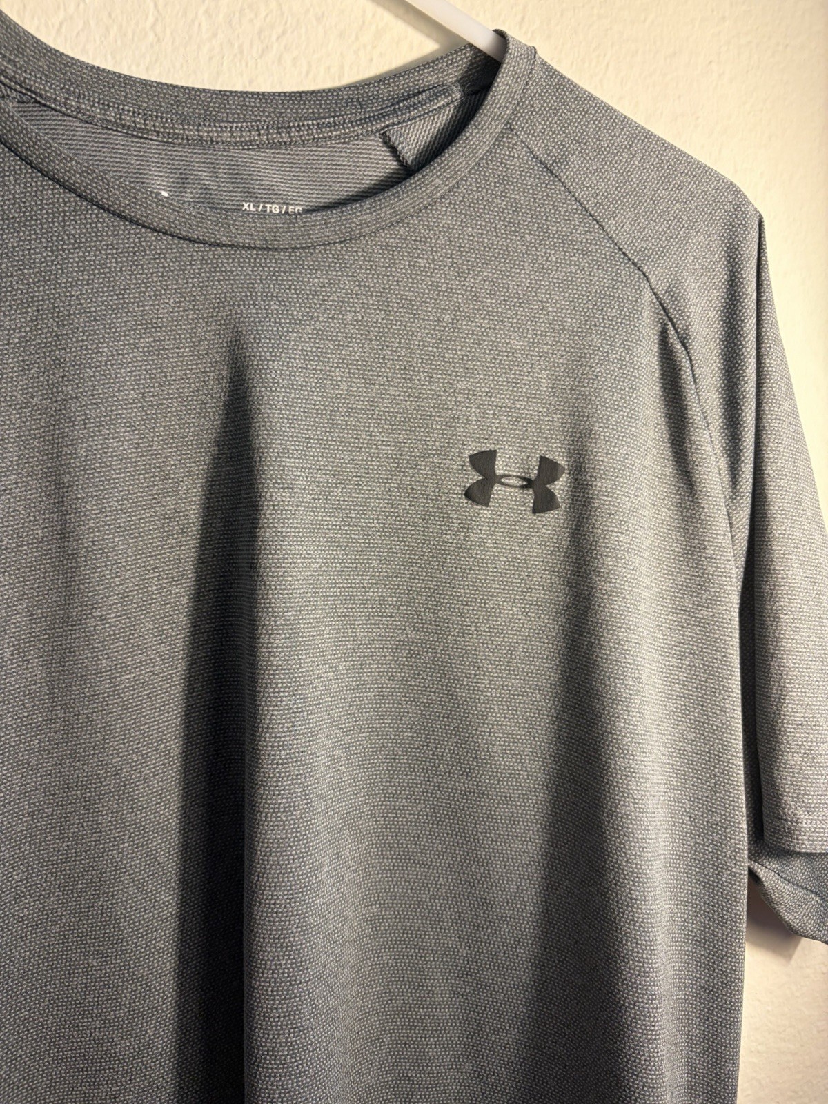 Under Armour Men's the Tech Tee T-Shirt Grey, Short Sleeve, Size XL gallery