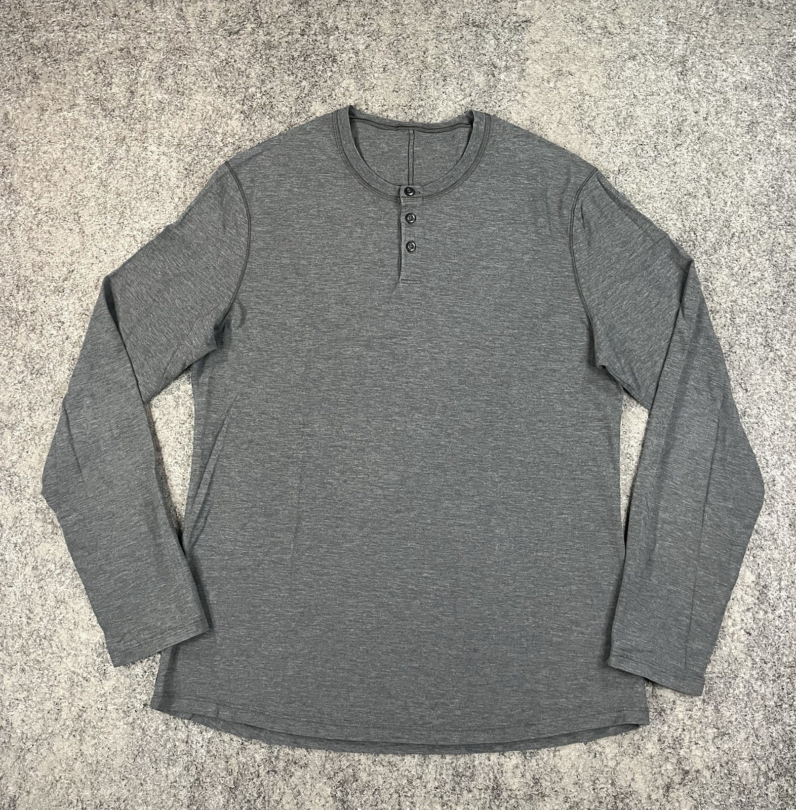 Lululemon Henley Shirt Mens Medium Long Sleeve Dark Heathered Gray Athleisure gallery