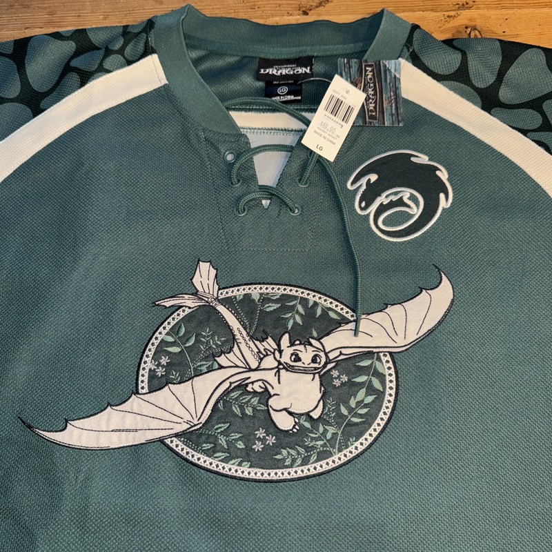 How To Train Your Dragon Toothless Hockey Jersey Shirt MEN’s LARGE BoxLunch NWT gallery