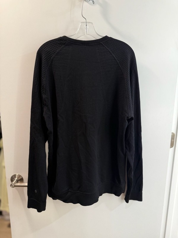 Lululemon Engineered Warmth Long-Sleeve Crew Black gallery